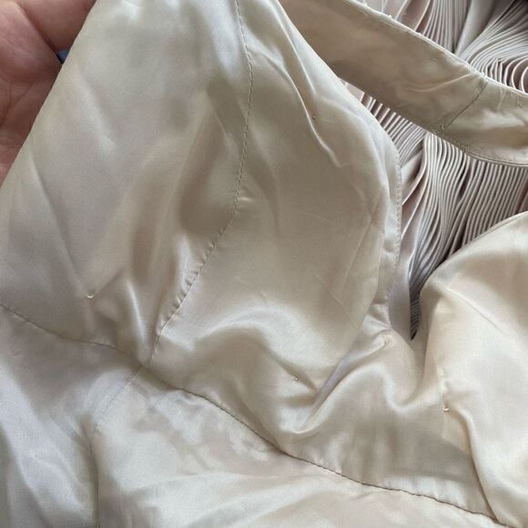 New JS Boutique Beige Pleated Beaded Sleeveless Cocktail Dress Size 10 V Neck - Picture 11 of 14